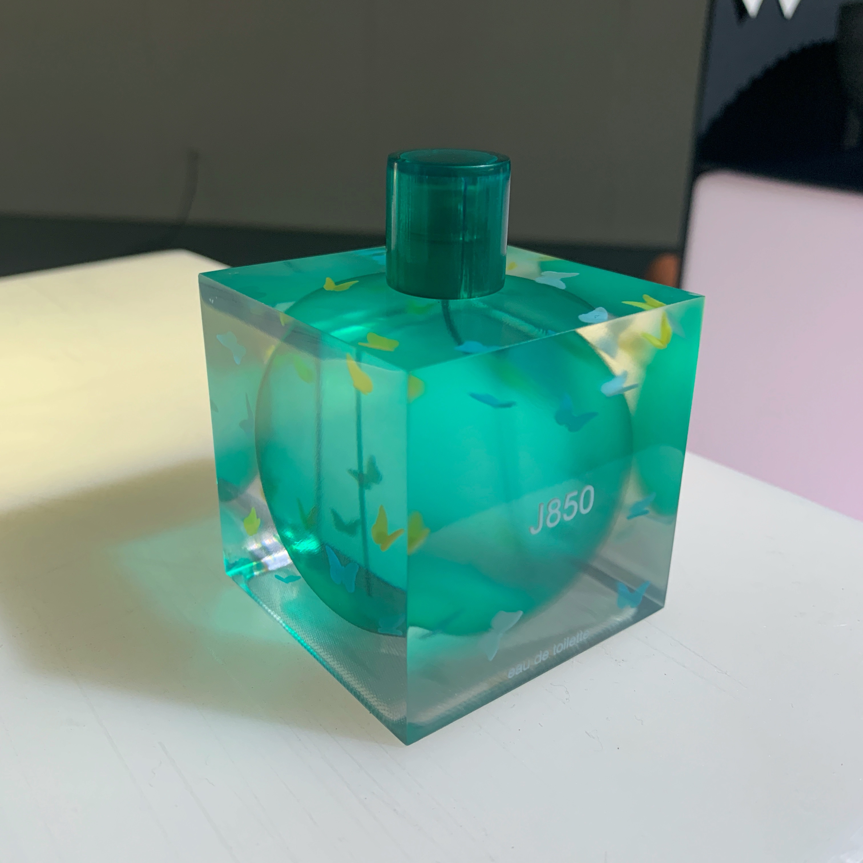 perfume_bottle